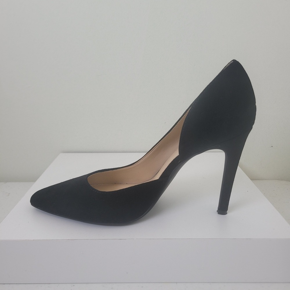 Vince Camuto Size 8M Pumps Womens Black Suede Stiletto VC-FAIVA